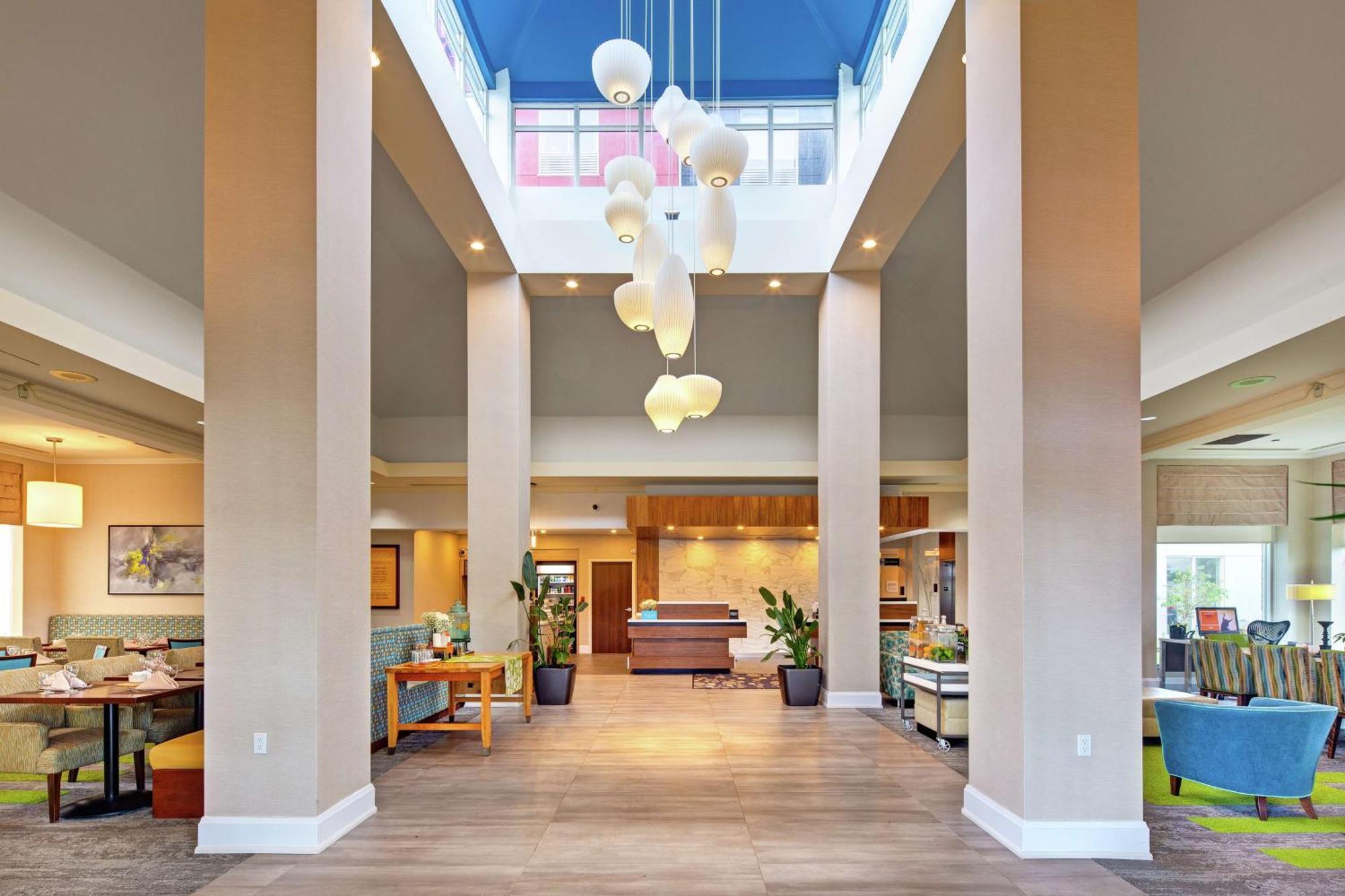 Hilton Garden Inn Toronto-Oakville Exterior foto
