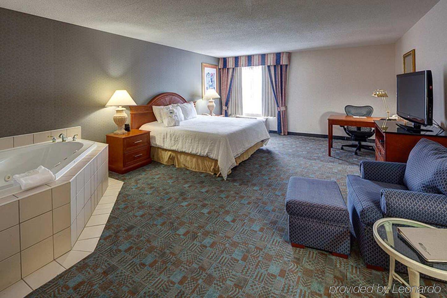 Hilton Garden Inn Toronto-Oakville Exterior foto